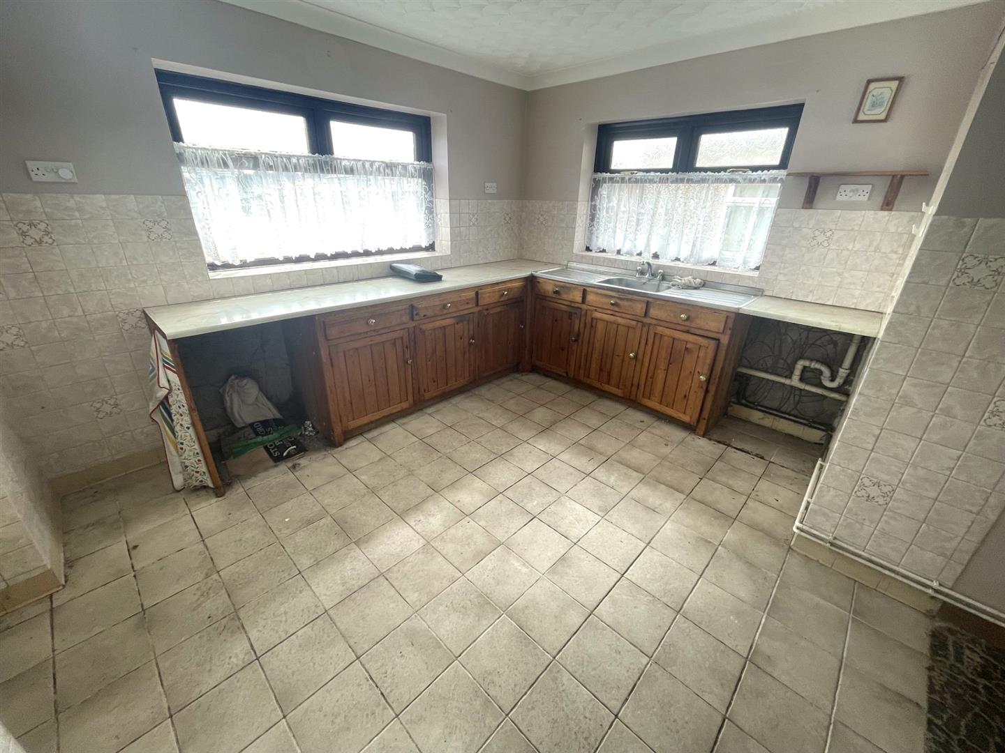 Bryngwastad Road, Gorseinon, Swansea, SA4 4XG